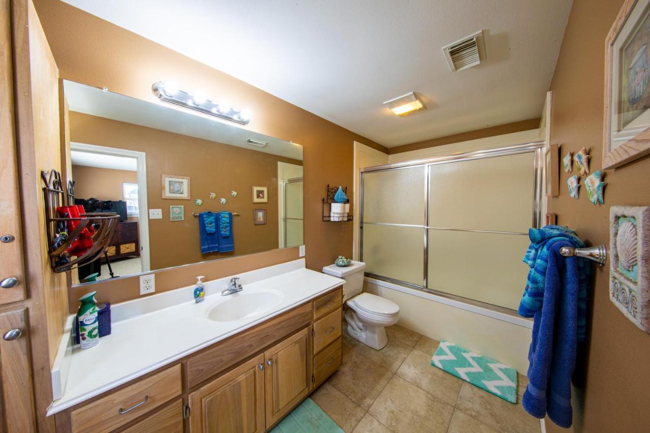 Relax At Our Beach Haven - Pet Friendly Galveston Zewnętrze zdjęcie